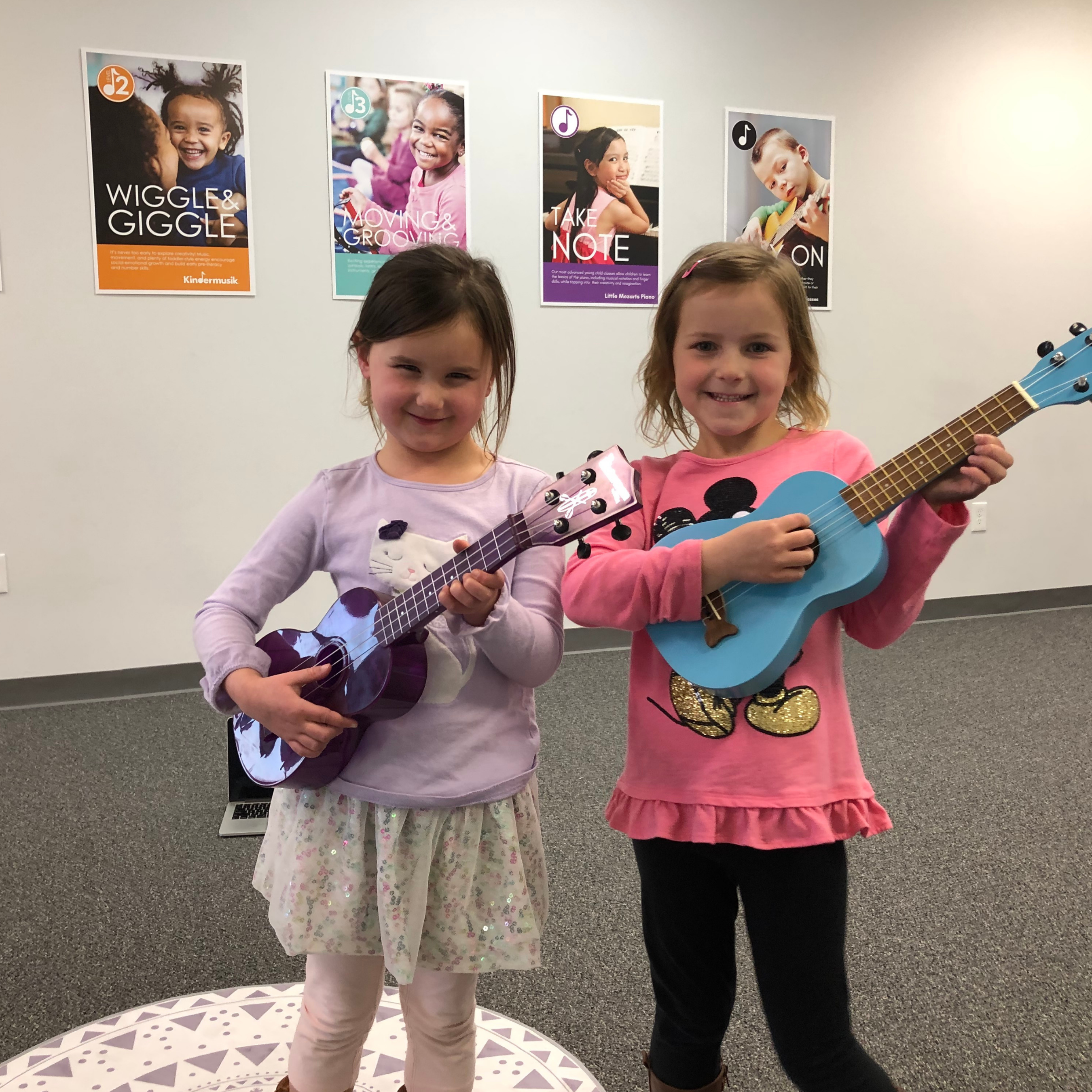 Ukulele-friends Ukulele lessons at Melody Magic Music in Richmond VA